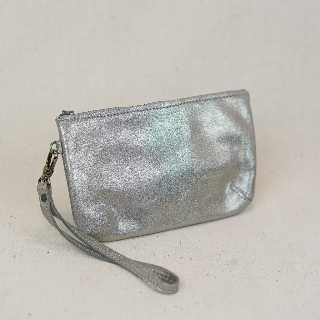 Audrey Silver Wristlet – Tote&Carry