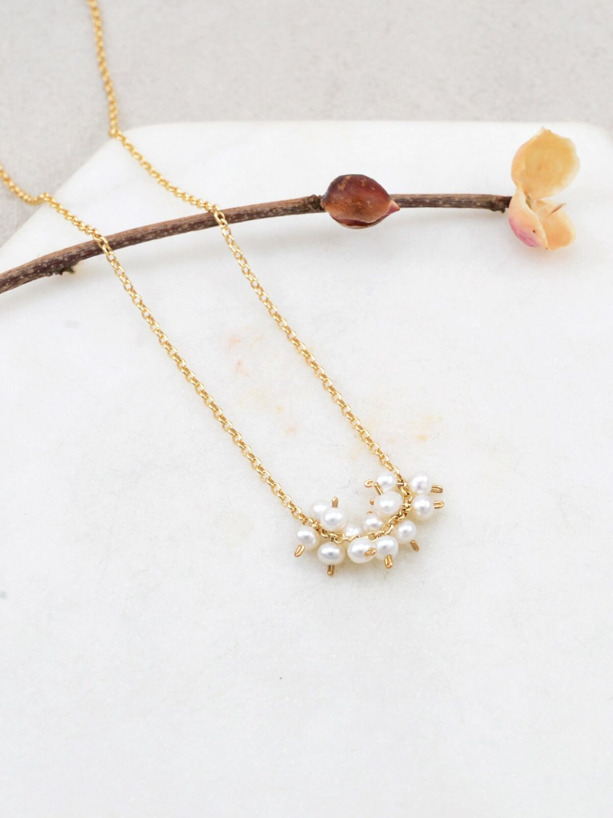 Gemstone Cluster Necklace | Pearl