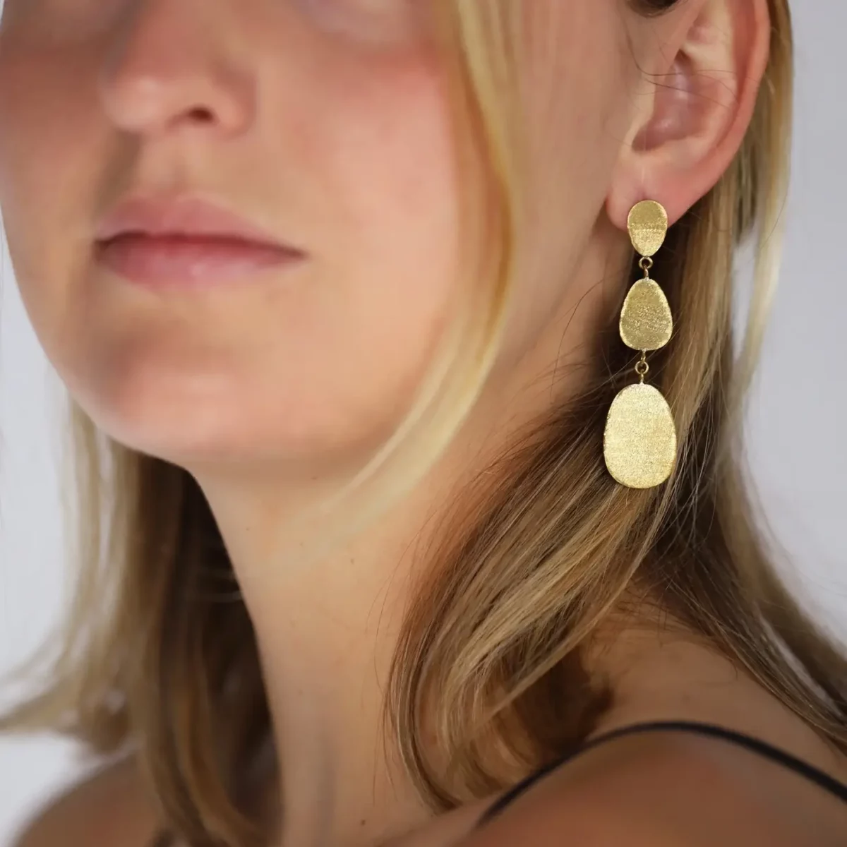 Rhea Earrings - Image 3