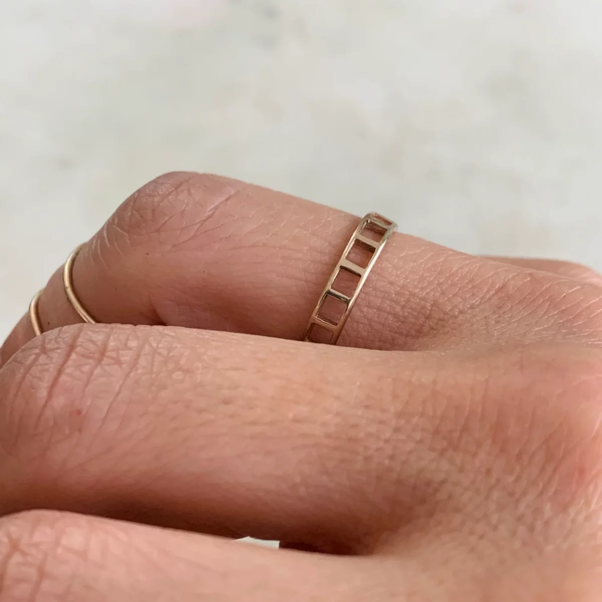 Grid Ring | 1 Row - Image 3